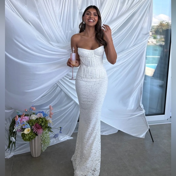 House of CB Solaine Ivory Lace Corset Maxi Dress Size L A-C NWOT Floral lace - Picture 4 of 17